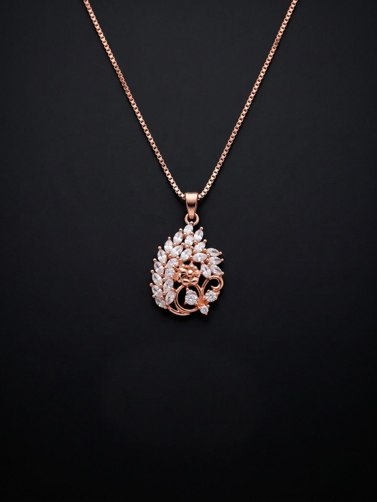 Seravelle Pendant
