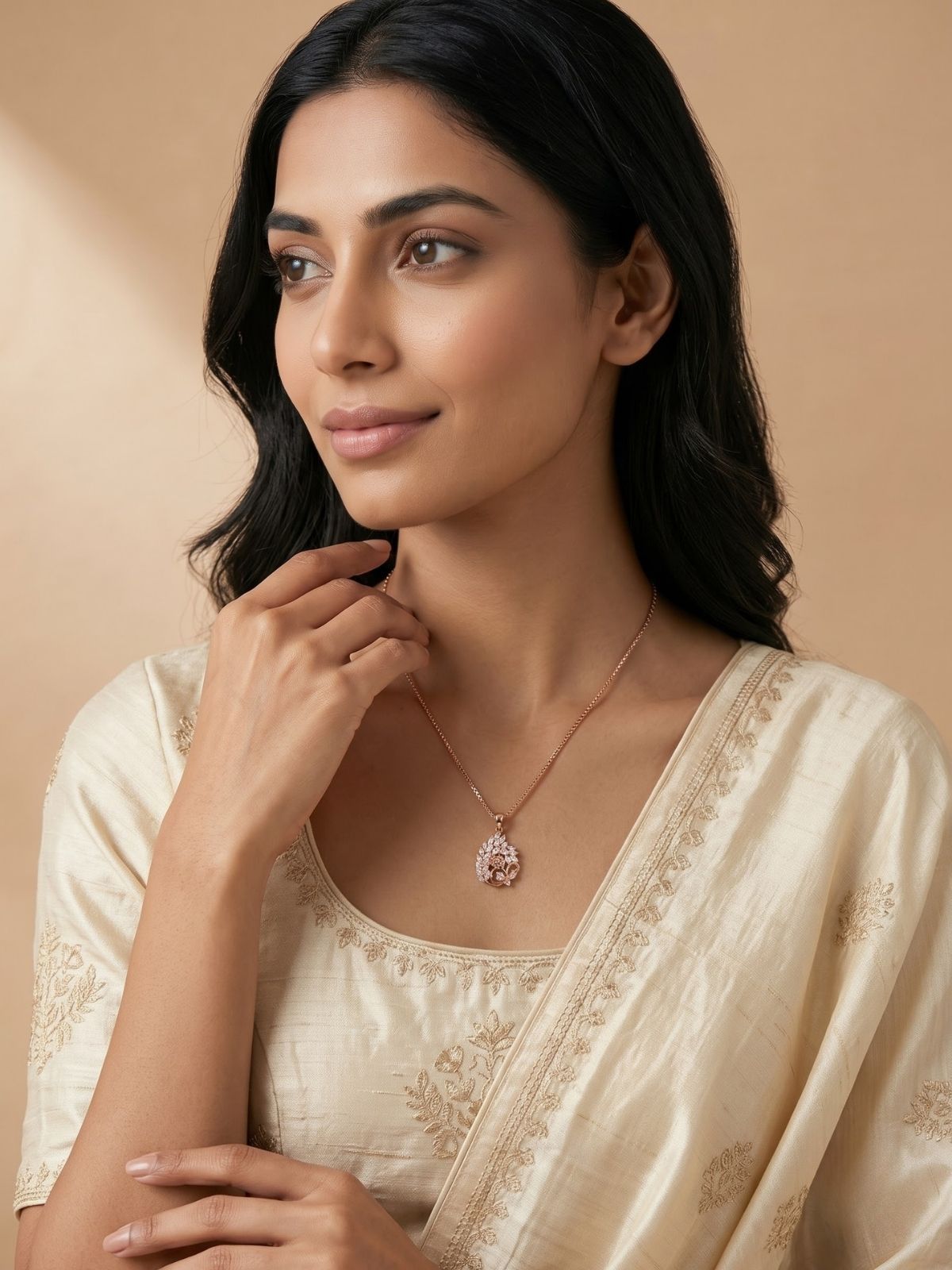 Seravelle Pendant