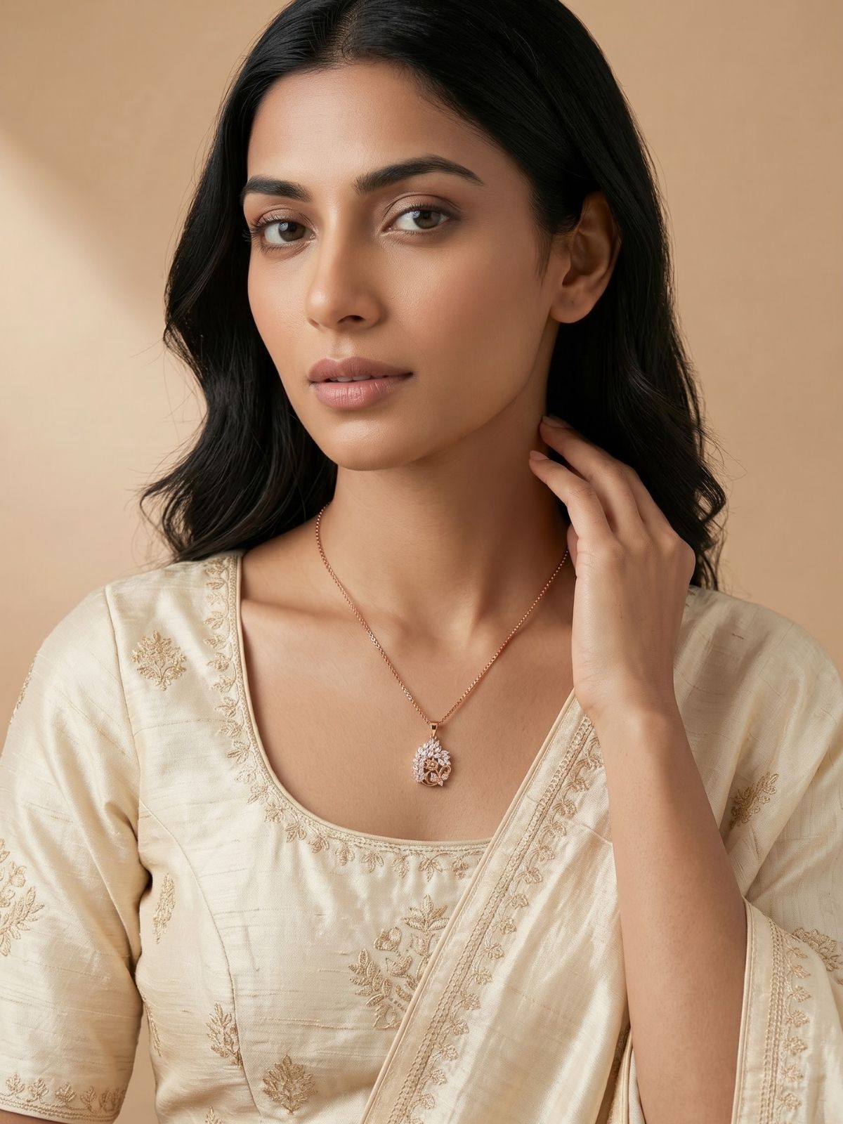 Seravelle Pendant