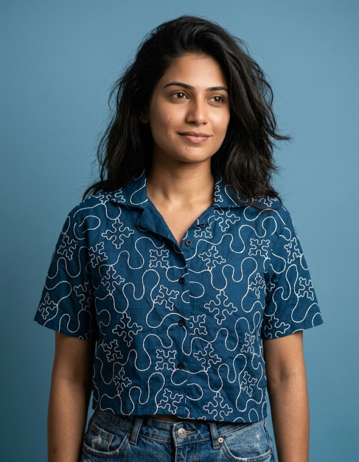 Mira Embroidered Cropped Shirt