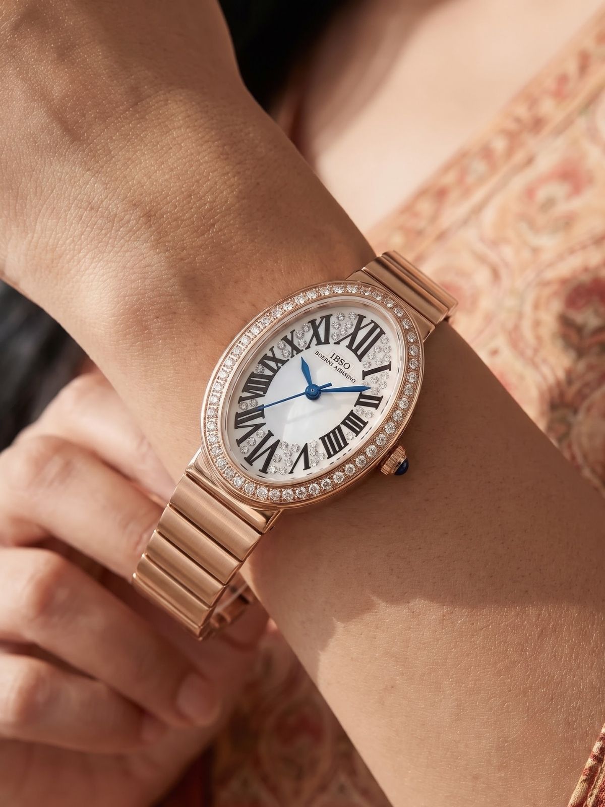 Elaria Oval Lumiere Watch